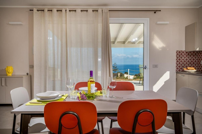 4, Relax in Style in Trapanis Hidden Gem Holiday House, Trapani
