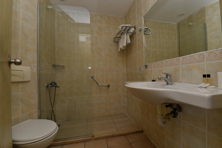 Bathroom 3, Hotel Mutlu, Fethiye