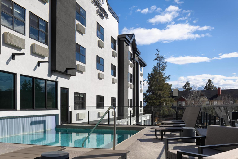 Sport & Beauty 2, DoubleTree by Hilton West Kelowna, Central Okanagan