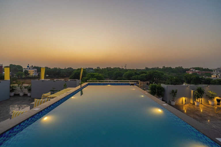 Sport & Beauty 2, The Hosteller Agra Tajganj, Agra
