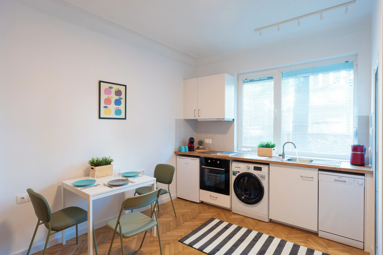 Others 5, Starflat Cozy central apartment NDK, Stolichna