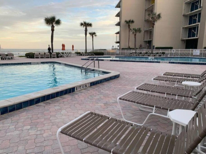 Sport & Beauty, Oceanfront 2BR Condo with Breathtaking Views NSB, Volusia