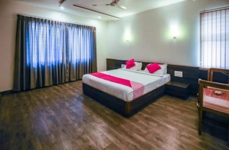 Room 5, Hotel The Cult, Dharwad
