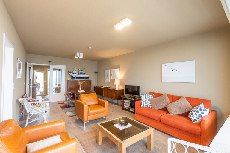 Others 1, Apartment With a Beautiful Terrace and sea View, West-Vlaanderen