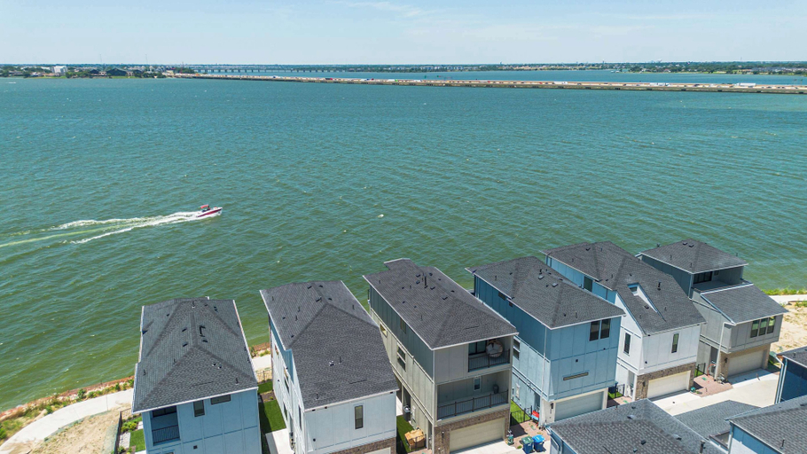 Exterior 5, Luxury 3 Bedroom WaterfrontHome Near DAL, Rockwall