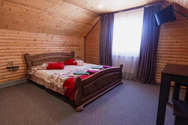 Bedroom, Alpha Plus, Iaremchans'ka