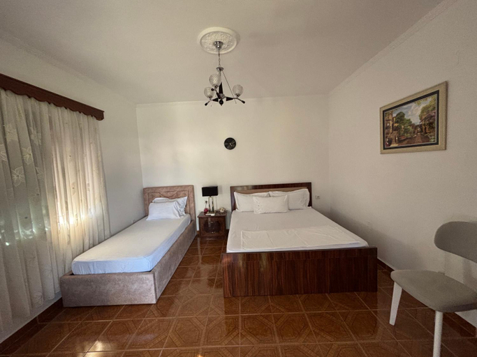 Others 3, Rama Guest House, Beratit