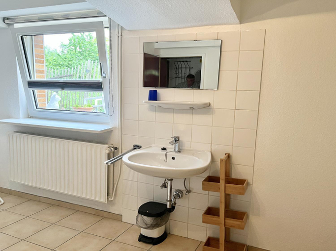 Bathroom 3, Malerisches Ferienhaus in Reil, Bernkastel-Wittlich
