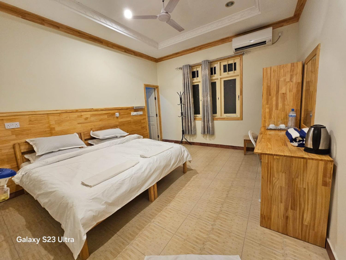 Bedroom, Kuri Himandhoo Inn, North Ari Atoll