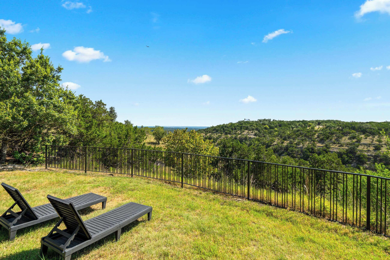Interior 4, Luxury Hilltop Villa With Hot Tub & Scenic Views, Travis