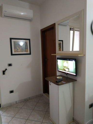 Bathroom 5, Residence Massilor, Lecce