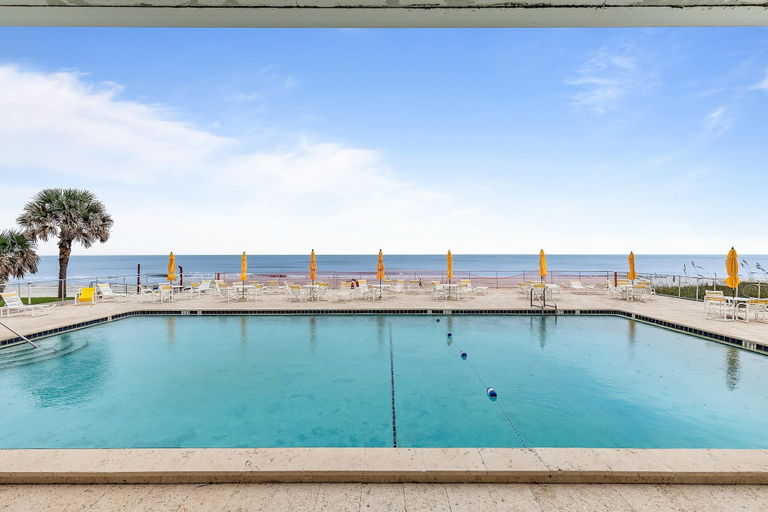 Sport & Beauty 5, Smyrna Beach Club 818b, Volusia