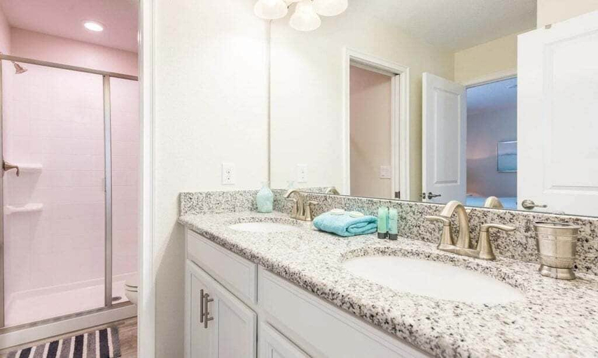 Bathroom 4, Spacious 5 Bed Pool Home With Game Room 5 Bedroom Home, Osceola