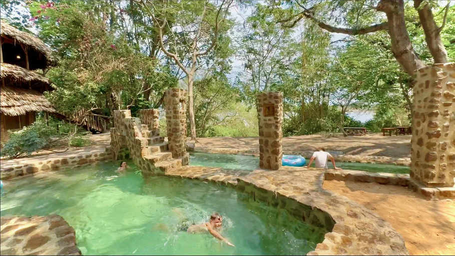 Sport & Beauty 5, Baker & Sons Safari Company, Rufiji