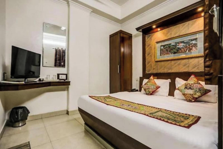 Bedroom 3, Hotel Geeson, Delhi