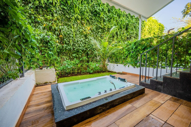 Terrace/patio 5, The Passport Hotel, North Goa