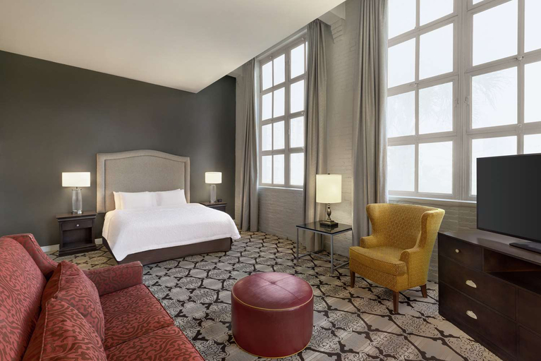 Bedroom 3, Hampton Inn & Suites New Orleans-Convention Center, Orleans
