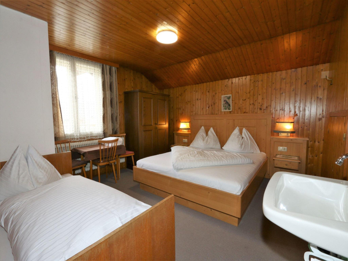 5, Chalet in Fugen Near Spieljochbahn, Schwaz