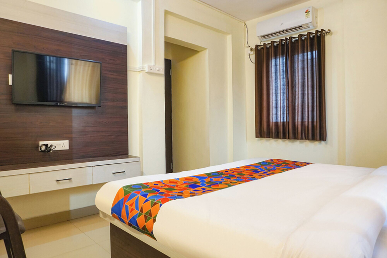 Bedroom 2, FabExpress The Guest House, Pune