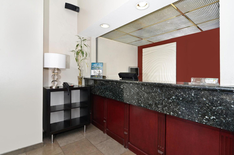 Public Area 2, Clackamas Inn & Suites, Clackamas