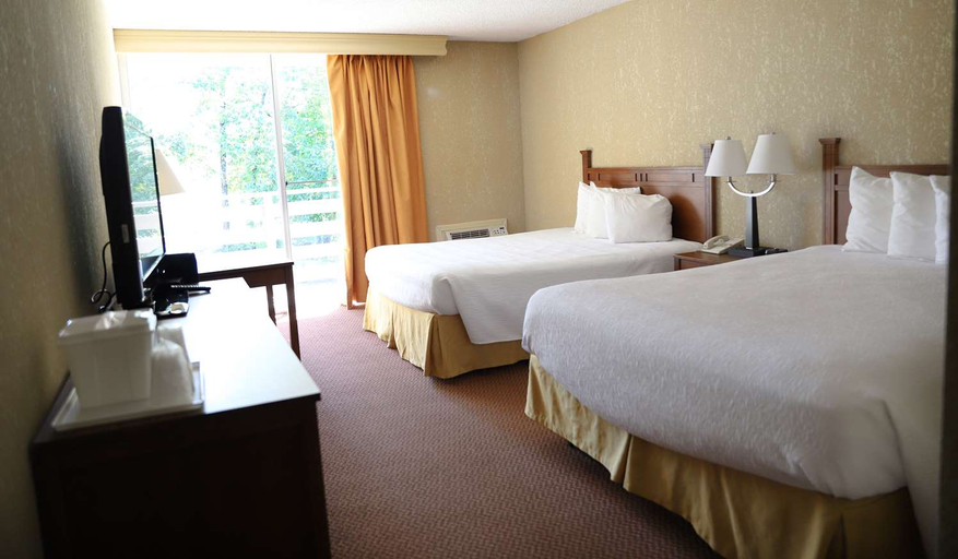 Bedroom 2, Branson Inn And Conference Center, Stone