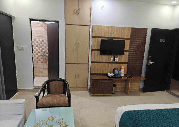 Room 4, Hotel advantage inn, Kaushambi
