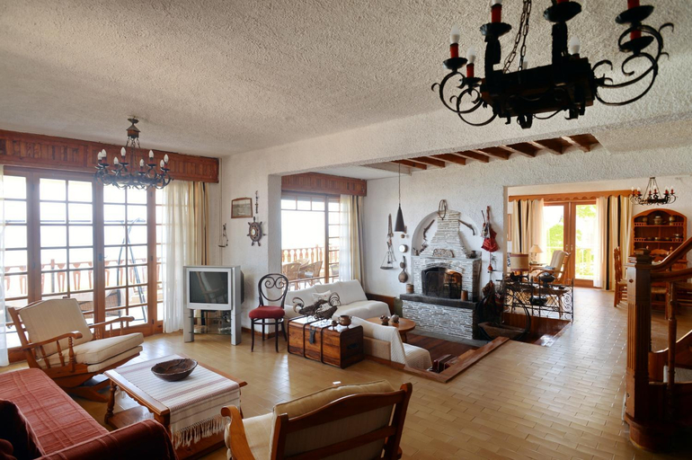 Facilities 2, Antorina Beachfront Villas with Private Pools, Peloponnese