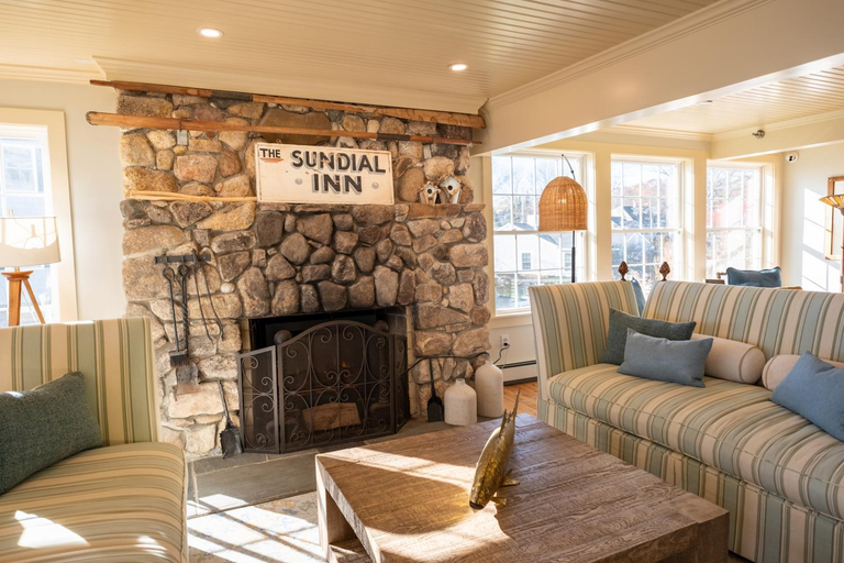 Public Area 2, The Beach House Inn, York