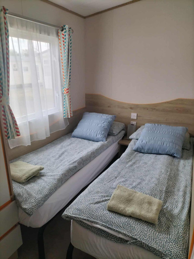Bedroom 2, Abi static caravan close to Edinburgh, East Lothian