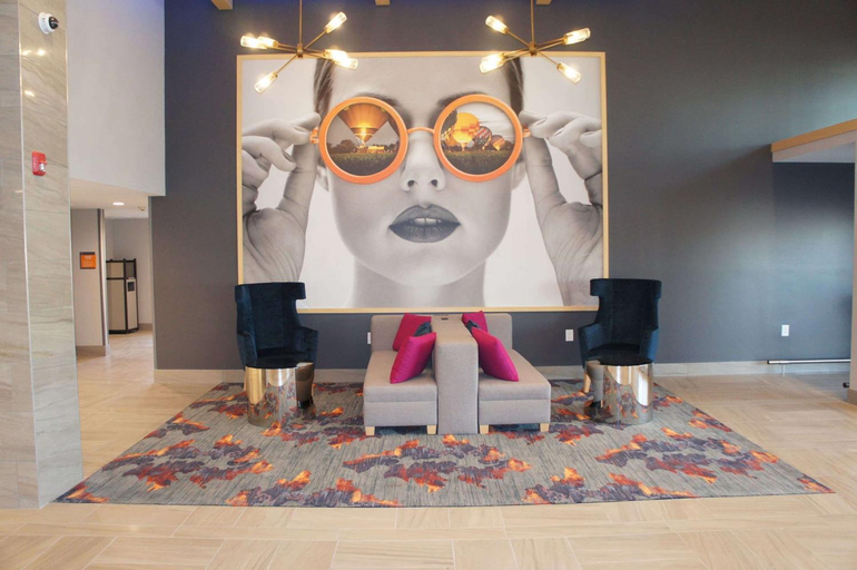 Public Area 4, La Quinta Inn Suites By Wyndham Perry, Houston