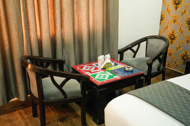 Bedroom 3, Hotel Red Apple Chandigarh, Chandigarh