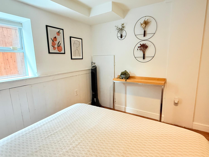 Bedroom 2, Kits Beach Suites - 2BR, Greater Vancouver