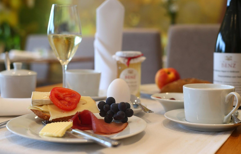 Food and beverages, BENZ Weingut & Weinhotel, Main-Tauber-Kreis