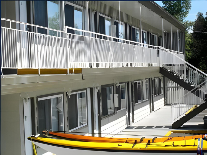 Others 4, Comox Valley Inn & Suites, Comox-Strathcona