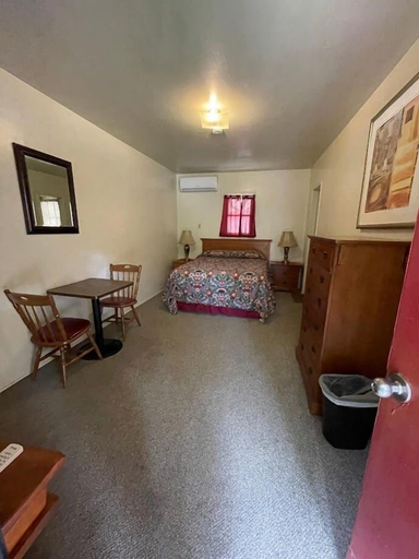 Room 2, Sierra Pelona Motel, Los Angeles