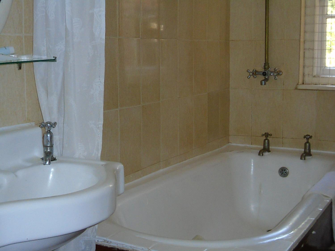 Bathroom 2, Thomson Falls Lodge, Laikipia West