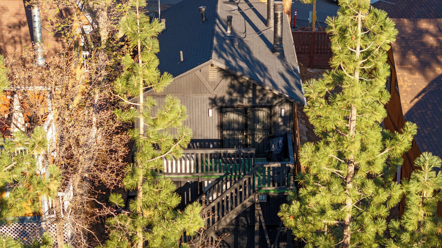View from room, Tranquil Trails Luxury Retreat, San Bernardino