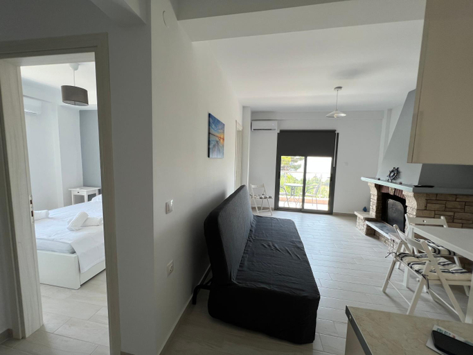 Bedroom 2, La Casa Al Mare Apart Hotel, Central Macedonia