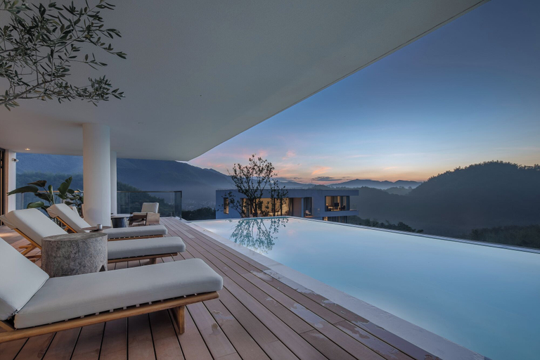 Pool 2, LOSTVILLA Green Gable-Anji, Huzhou