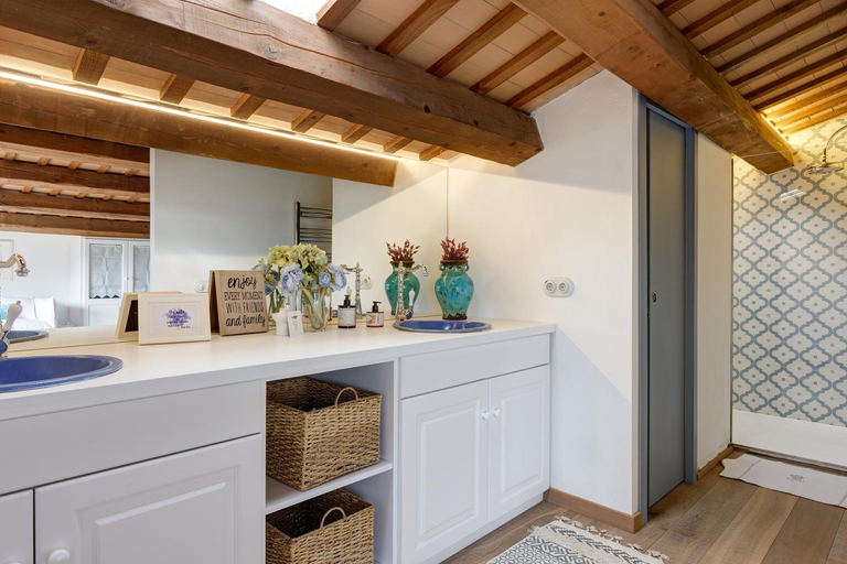 Bathroom 3, Can Font de Muntanya, Girona