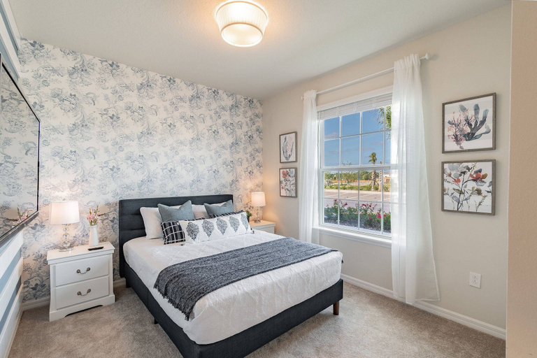 Room 5, Disney 5BR Villa w/ Pool Solterra Resort, Polk