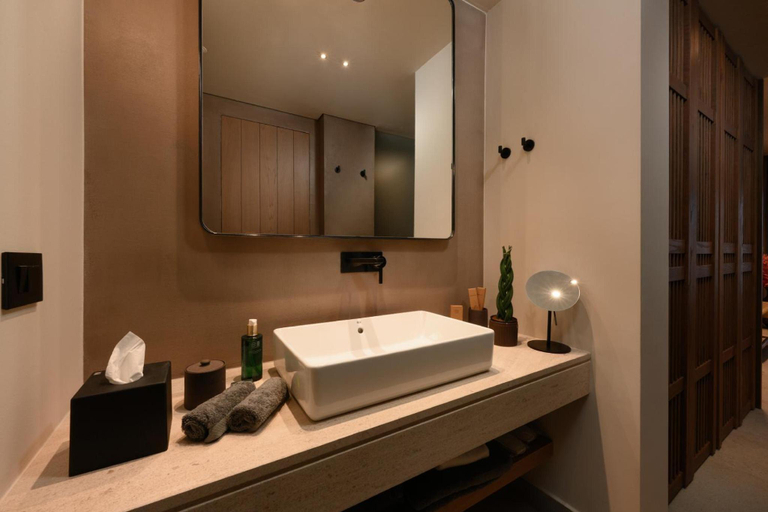 Bathroom 4, UNDA, Ionian Islands