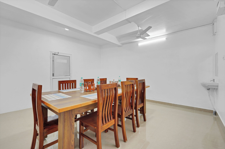 Restaurant, Olive Lakeview Serviced Apartments, Chennai