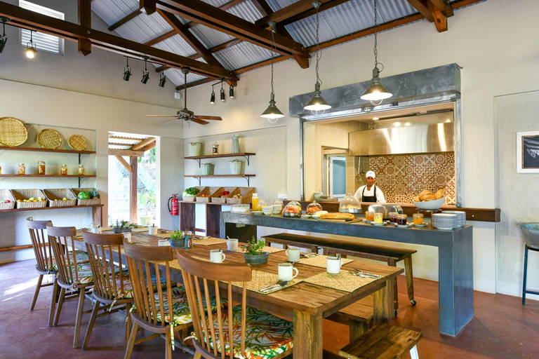 Food & Drinks 3, Kaz'alala Hosted B&B