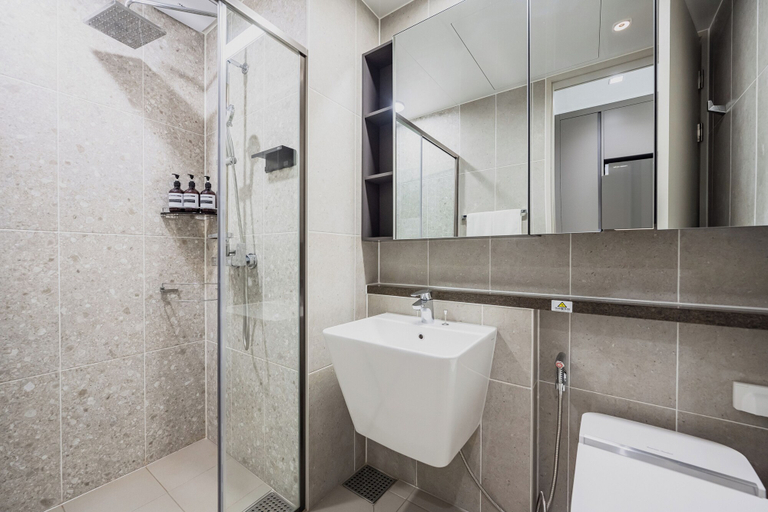 Bathroom 4, Odays Osiria Residence, Gijang