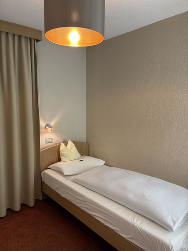 Bedroom 4, Ciasa Nives, Bolzano
