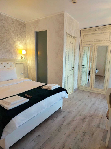 Room 5, Carol Boutique, Municipiul Bucuresti