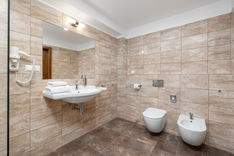 Bathroom 4, Hotel Juvena Wellness & Spa, Kamień