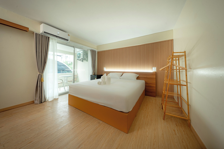 Street view 4, The Nook Hotel, Muang Chiang Mai