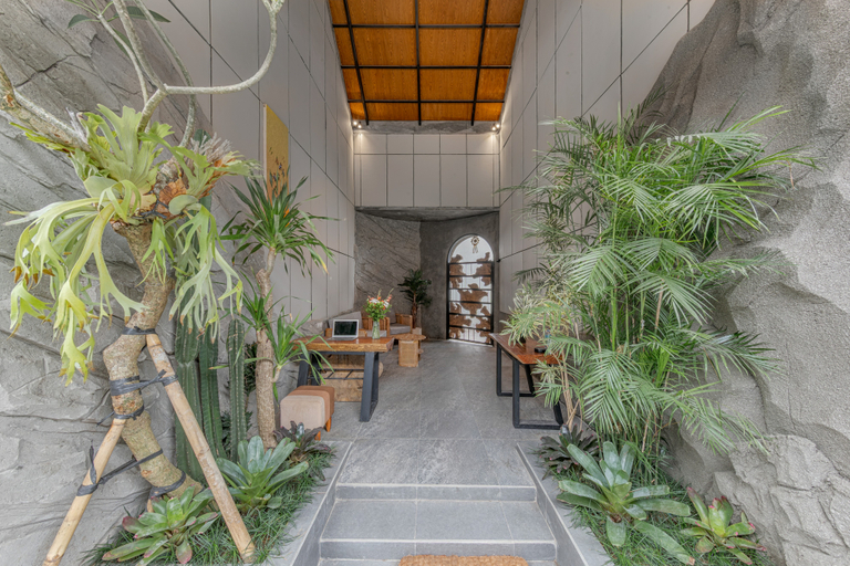 ND LOFT 2 by Kasta Hospitality - Tap to explore photos